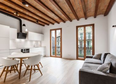 Apartments in Barcelona (Catalonia), buy cheap - 498 000 [65976] 9