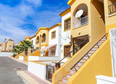 House in Orihuela (Costa Blanca), buy cheap - 79 900 [66090] 2
