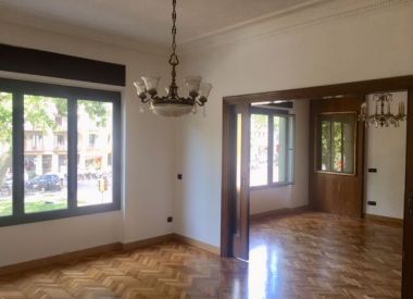 Apartments in Barcelona (Catalonia), buy cheap - 1 500 000 [66631] 2