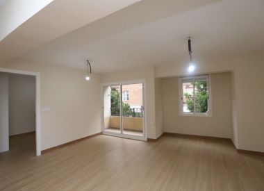 Apartments in Valencia (Costa Blanca), buy cheap - 120 000 [66920] 2