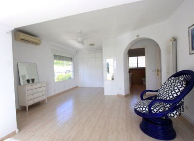 Villa in Calpe (Costa Blanca), buy cheap - 350 000 [67115] 9
