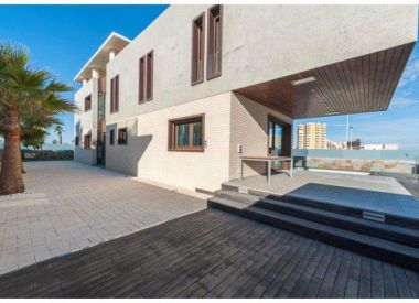 Villa in La Manga (Murcia), buy cheap - 1 450 000 [68983] 2