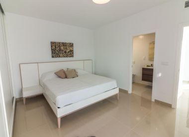 Villa in San Miguel de Salinas (Costa Blanca), buy cheap - 259 900 [69366] 9
