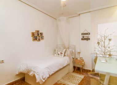 Apartments in Alicante (Costa Blanca), buy cheap - 195 000 [70336] 10