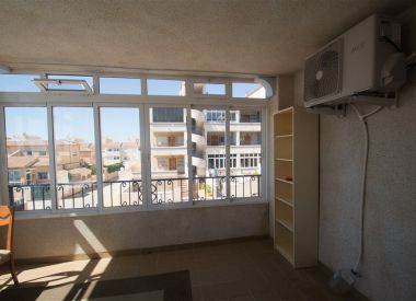 Apartments in Punta Prima (Costa Blanca), buy cheap - 83 000 [70333] 4