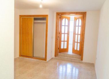 Apartments in Alicante (Costa Blanca), buy cheap - 135 000 [70297] 4