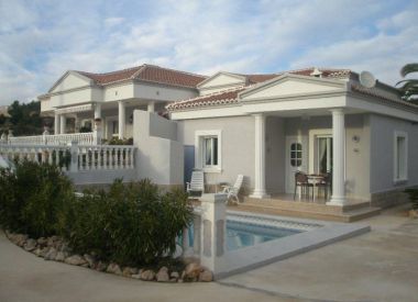 Villa in Calpe (Costa Blanca), buy cheap - 1 200 000 [70199] 2