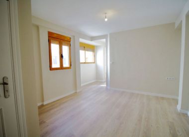 Apartments in Valencia (Costa Blanca), buy cheap - 135 000 [68623] 5