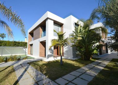 Villa in Cabo Roig (Costa Blanca), buy cheap - 1 900 000 [71063] 3