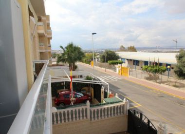 Apartments in Torrevieja (Costa Blanca), buy cheap - 96 000 [71779] 3