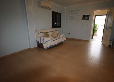 Townhouse in Torrevieja (Costa Blanca), buy cheap - 128 000 [71760] 10