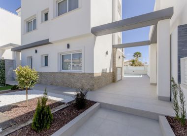 Villa in Torrevieja (Costa Blanca), buy cheap - 568 000 [71744] 3