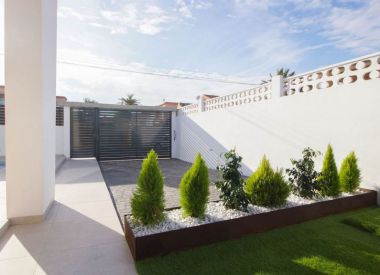 Villa in Torrevieja (Costa Blanca), buy cheap - 370 000 [71741] 5