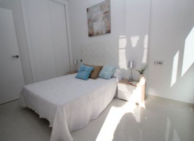 Apartments in Torrevieja (Costa Blanca), buy cheap - 99 999 [71704] 1