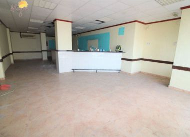 Office in Torrevieja (Costa Blanca), buy cheap - 67 900 [71644] 3