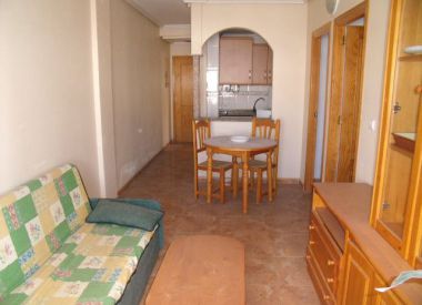 Apartments in Torrevieja (Costa Blanca), buy cheap - 70 000 [71617] 2