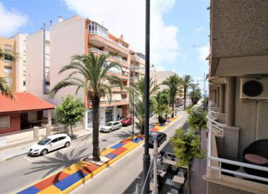 Apartments in Torrevieja (Costa Blanca), buy cheap - 106 000 [72319] 1