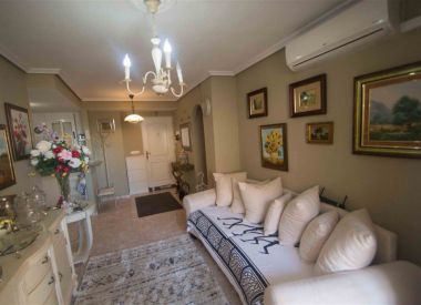 Apartments in Torrevieja (Costa Blanca), buy cheap - 76 000 [72306] 8