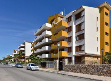 Apartments in Torrevieja (Costa Blanca), buy cheap - 219 900 [72282] 1