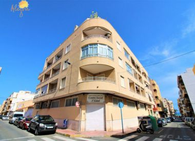 Apartments in Torrevieja (Costa Blanca), buy cheap - 92 000 [72273] 2