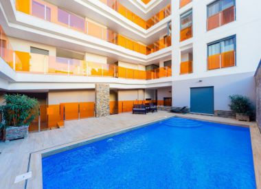 Apartments in Torrevieja (Costa Blanca), buy cheap - 142 000 [72233] 1