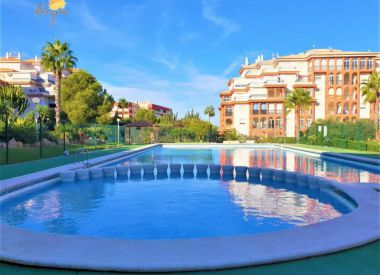 Apartments in Torrevieja (Costa Blanca), buy cheap - 87 900 [72221] 1