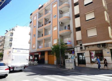Apartments in Torrevieja (Costa Blanca), buy cheap - 104 900 [72192] 1