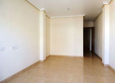 Apartments in Torrevieja (Costa Blanca), buy cheap - 104 900 [72192] 5