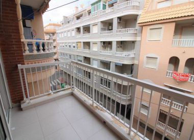 Apartments in Torrevieja (Costa Blanca), buy cheap - 70 900 [72188] 1