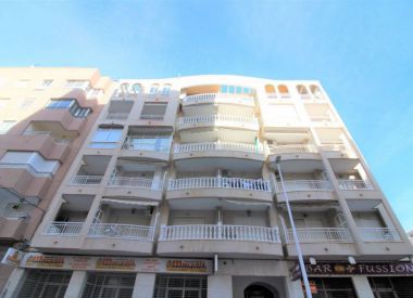 Apartments in Torrevieja (Costa Blanca), buy cheap - 96 900 [72183] 1