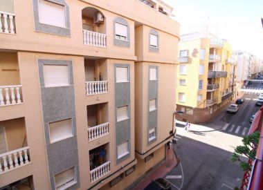 Apartments in Torrevieja (Costa Blanca), buy cheap - 77 900 [72150] 1
