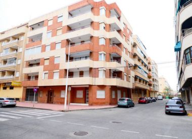 Apartments in Torrevieja (Costa Blanca), buy cheap - 109 900 [72137] 1