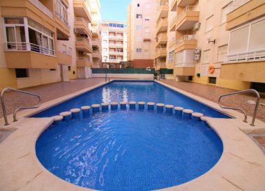 Apartments in Torrevieja (Costa Blanca), buy cheap - 68 900 [72115] 1