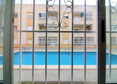 Apartments in Torrevieja (Costa Blanca), buy cheap - 52 900 [72098] 6