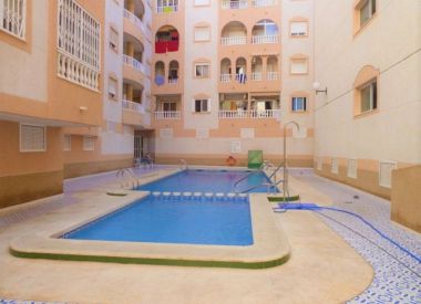 Apartments in Torrevieja (Costa Blanca), buy cheap - 63 900 [72086] 2