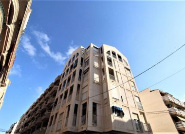 Apartments in Torrevieja (Costa Blanca), buy cheap - 66 000 [72044] 1