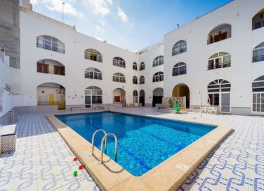 Apartments in Torrevieja (Costa Blanca), buy cheap - 165 000 [72039] 1