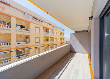 Apartments in Torrevieja (Costa Blanca), buy cheap - 230 000 [72023] 2