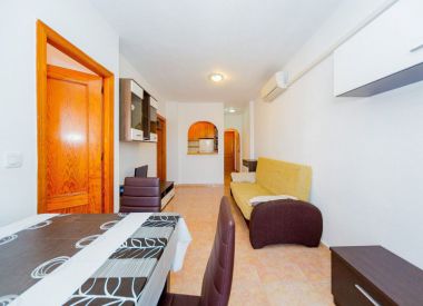 Apartments in Torrevieja (Costa Blanca), buy cheap - 65 000 [72021] 4