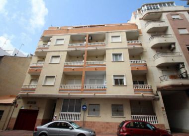 Apartments in Torrevieja (Costa Blanca), buy cheap - 54 000 [72012] 1