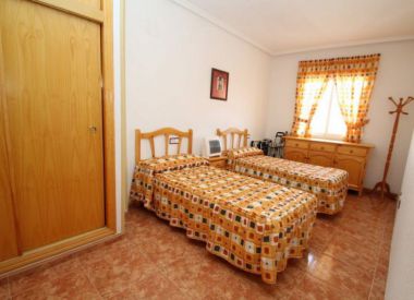 Apartments in Torrevieja (Costa Blanca), buy cheap - 90 000 [72011] 8