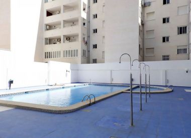 Apartments in Torrevieja (Costa Blanca), buy cheap - 112 000 [72008] 4