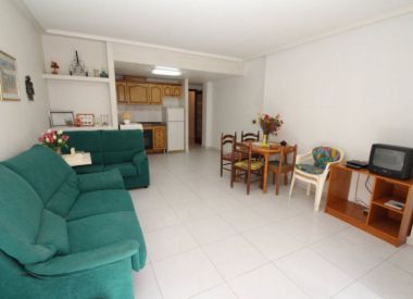 Apartments in Torrevieja (Costa Blanca), buy cheap - 82 000 [72003] 5
