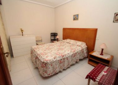 Apartments in Torrevieja (Costa Blanca), buy cheap - 82 000 [72003] 9