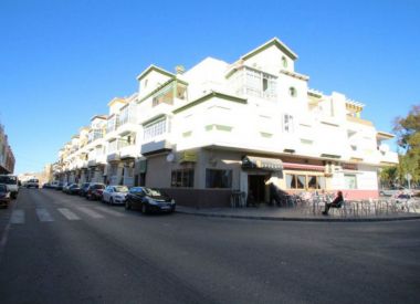 Apartments in Torrevieja (Costa Blanca), buy cheap - 62 000 [72000] 1