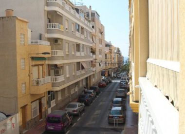 Apartments in Torrevieja (Costa Blanca), buy cheap - 98 000 [71995] 5