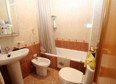 Apartments in Torrevieja (Costa Blanca), buy cheap - 98 000 [71995] 6