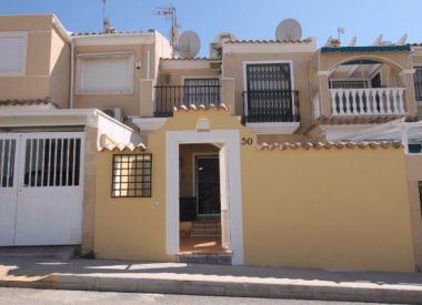Townhouse in Torrevieja (Costa Blanca), buy cheap - 105 000 [72811] 2