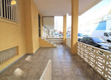 Apartments in Torrevieja (Costa Blanca), buy cheap - 56 500 [72791] 1