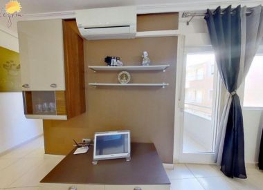 Apartments in Torrevieja (Costa Blanca), buy cheap - 84 900 [72769] 4